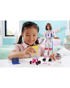 Barbie 65. évfordulós karrier játékszett - űrhajós baba kiegészítőkkel