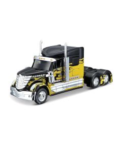 Maisto kamion 1:64 kisautó - International LoneStar, fekete-sárga