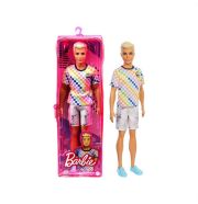 Barbie Fashionista barátok fiú baba - kockás felsőben (DWK44/GRB90)