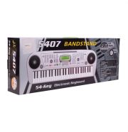 Elektronikus zongora mikrofonnal